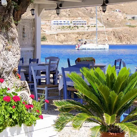Beach Serifos Port *